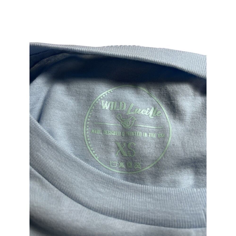 Xs Montana Tshirt Mountains Stars NWT Light Blue - Picture 4 of 4